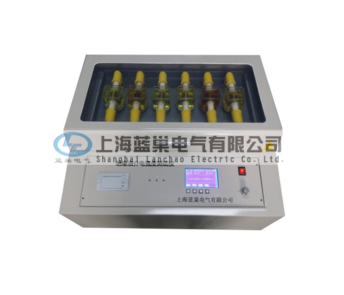 LCY-6B六杯型絕緣油介電強度測試儀又稱絕緣油介電強度測試儀、絕緣油介質強度測試儀及絕緣油電強度測定儀，六杯絕緣油介電強度測試儀根據《絕緣油介電強度測定法》設計生產