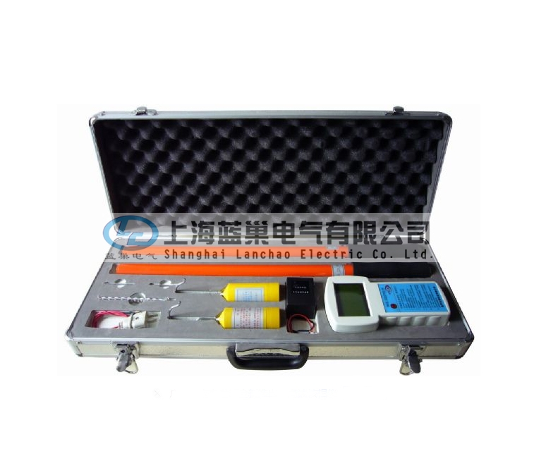LCHX-10KV 35KV高壓無(wú)線核相儀，用于測(cè)定三相線相序、ABC之間相位差，也可以用于核相操作。